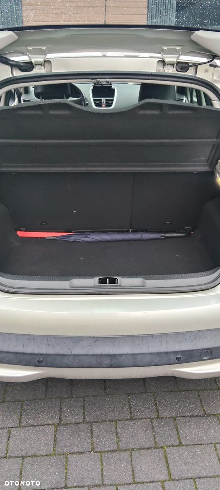 Peugeot 207 1.6 HDi - 8