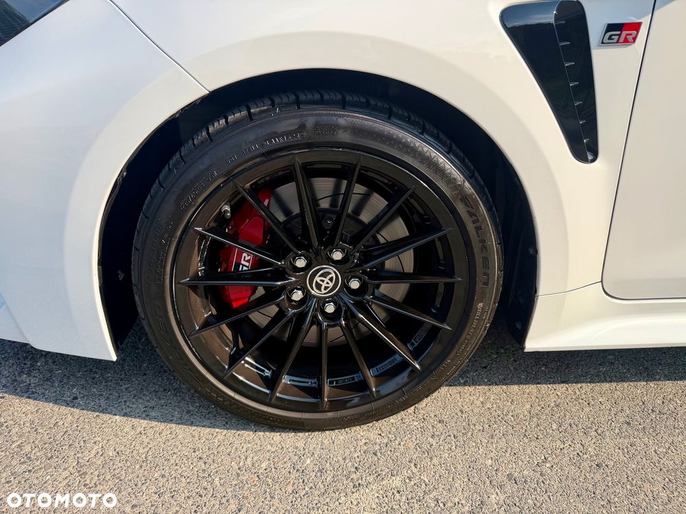 Toyota GR Corolla - 13