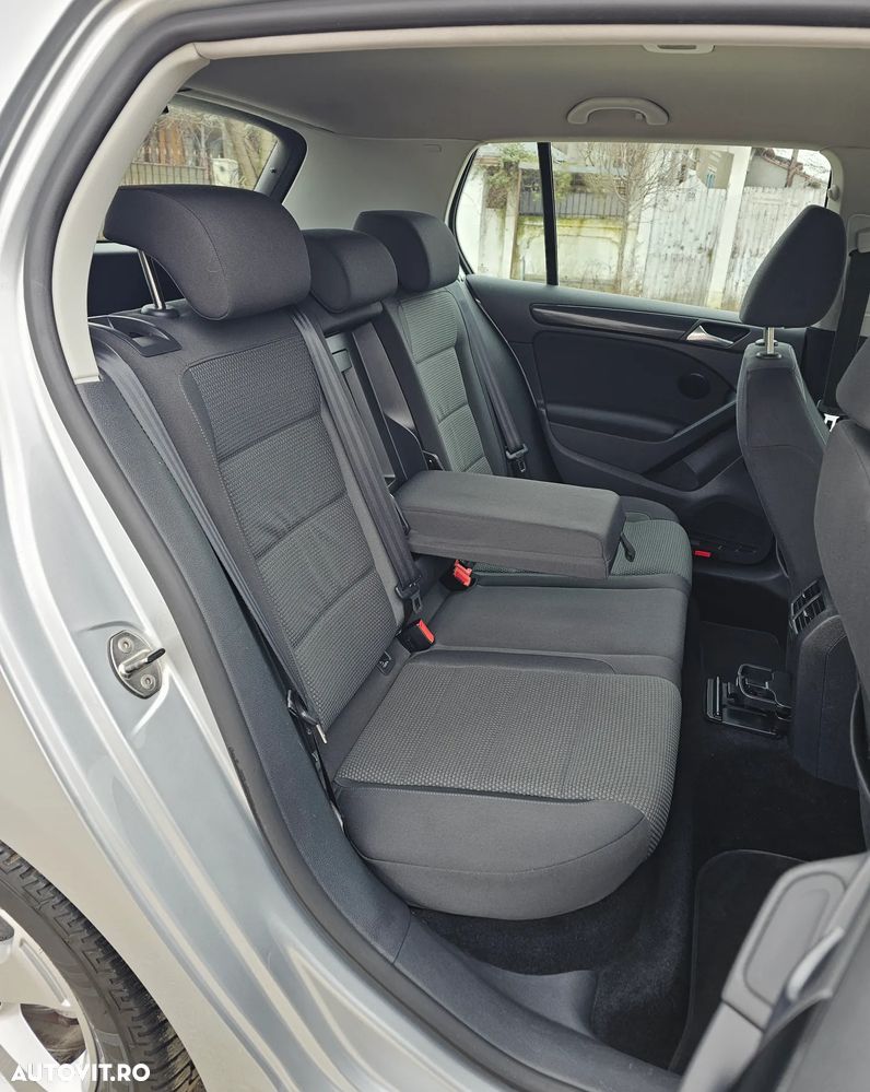 Volkswagen Golf 1.6 DSG Team - 9