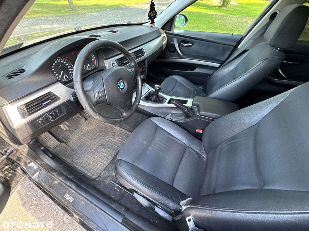 BMW Seria 3 320d - 21