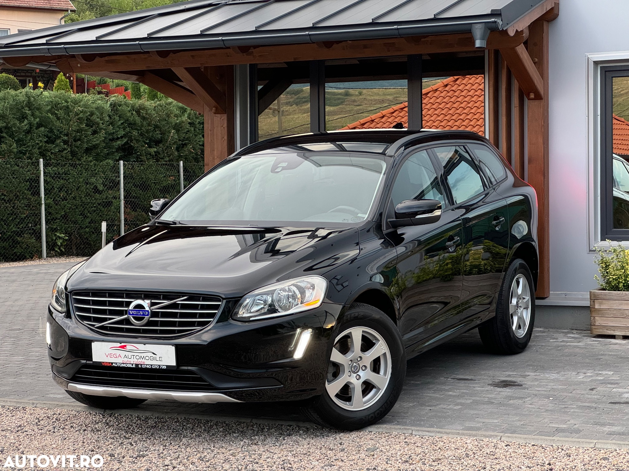 Volvo XC 60 D3 Geartronic Kinetic - 2