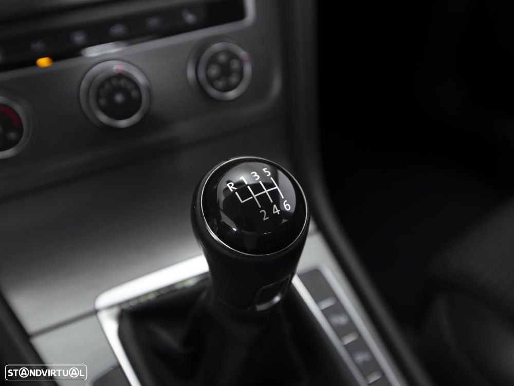 VW Golf - 19
