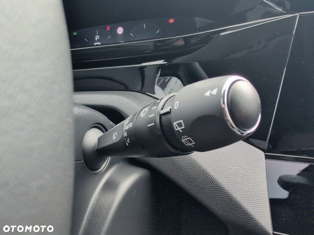 Peugeot 308 1.2 PureTech Allure Pack S&S EAT8 - 23