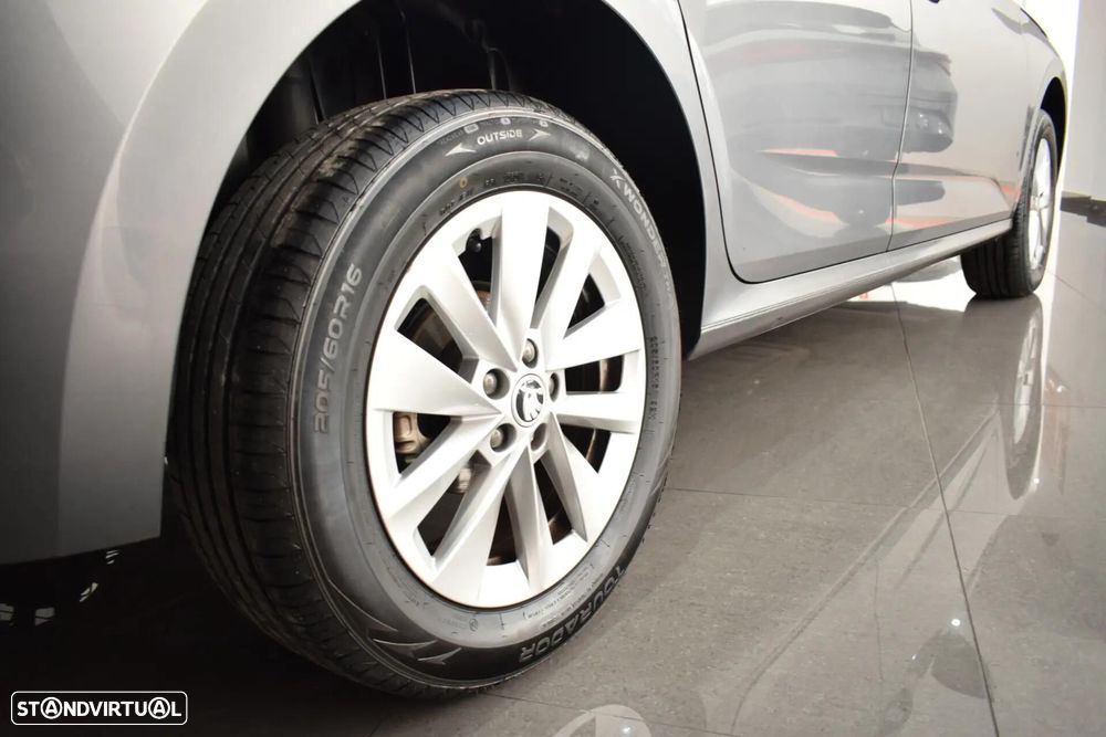 Skoda Kamiq 1.0 TSI Style DSG - 3