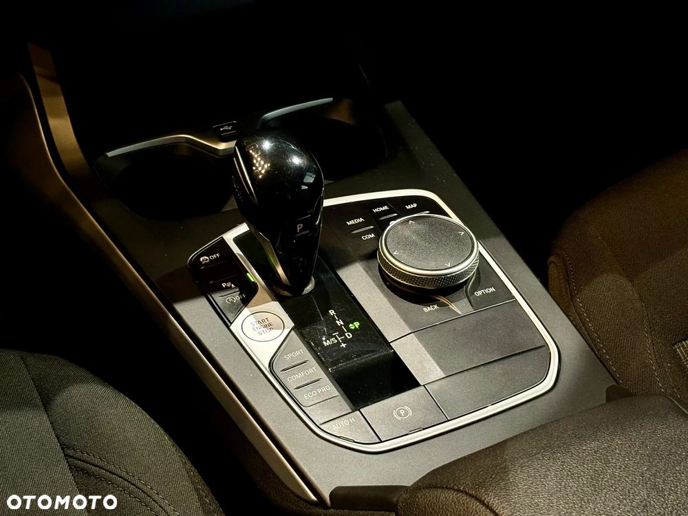 BMW Seria 1 118i Advantage - 17