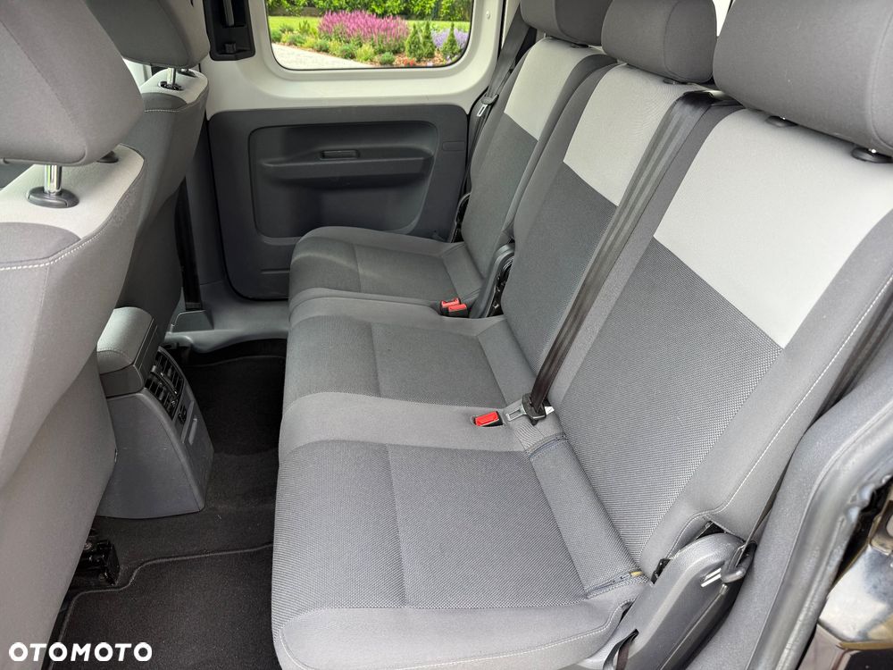 Volkswagen Caddy - 27