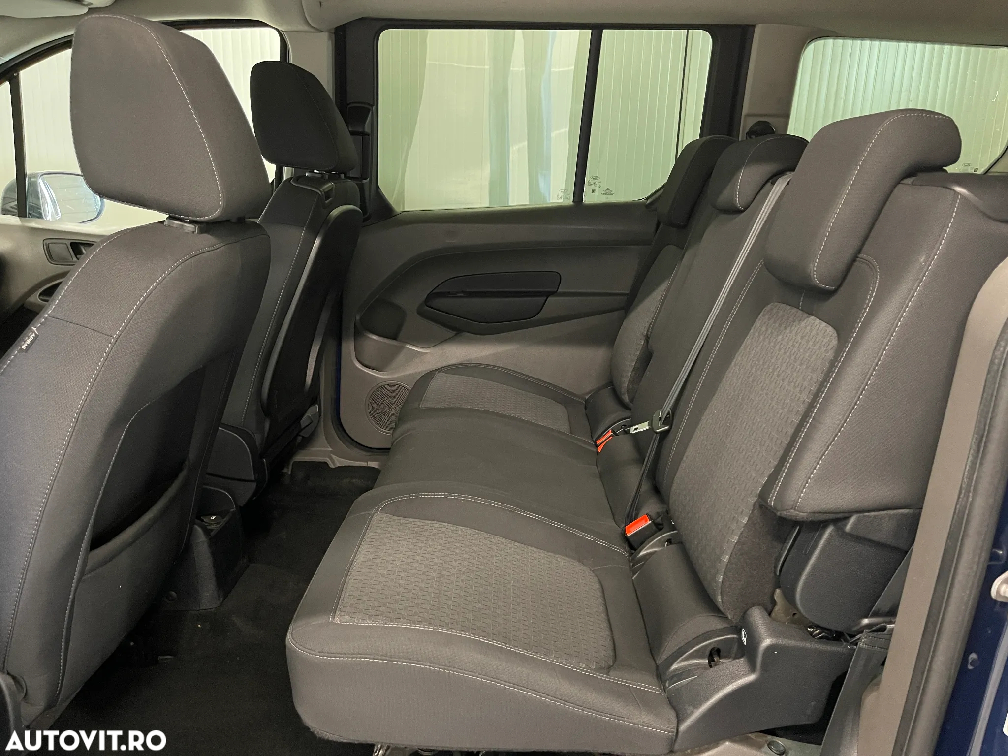 Ford Tourneo Connect 1.5 TDCi LWB (L2) Trend - 12
