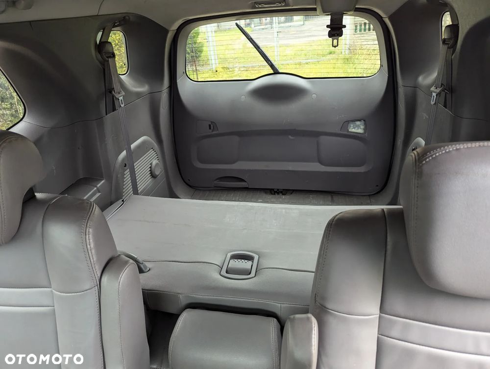 SsangYong/KGM Rodius 2.0 e-XDi200 Quartz - 15