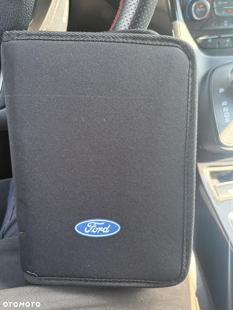 Ford Kuga 2.0 TDCi 4x4 ST-Line - 22