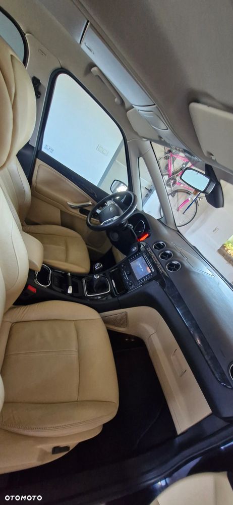 Ford Galaxy 2.0 TDCi Platinium X (Ghia) - 28