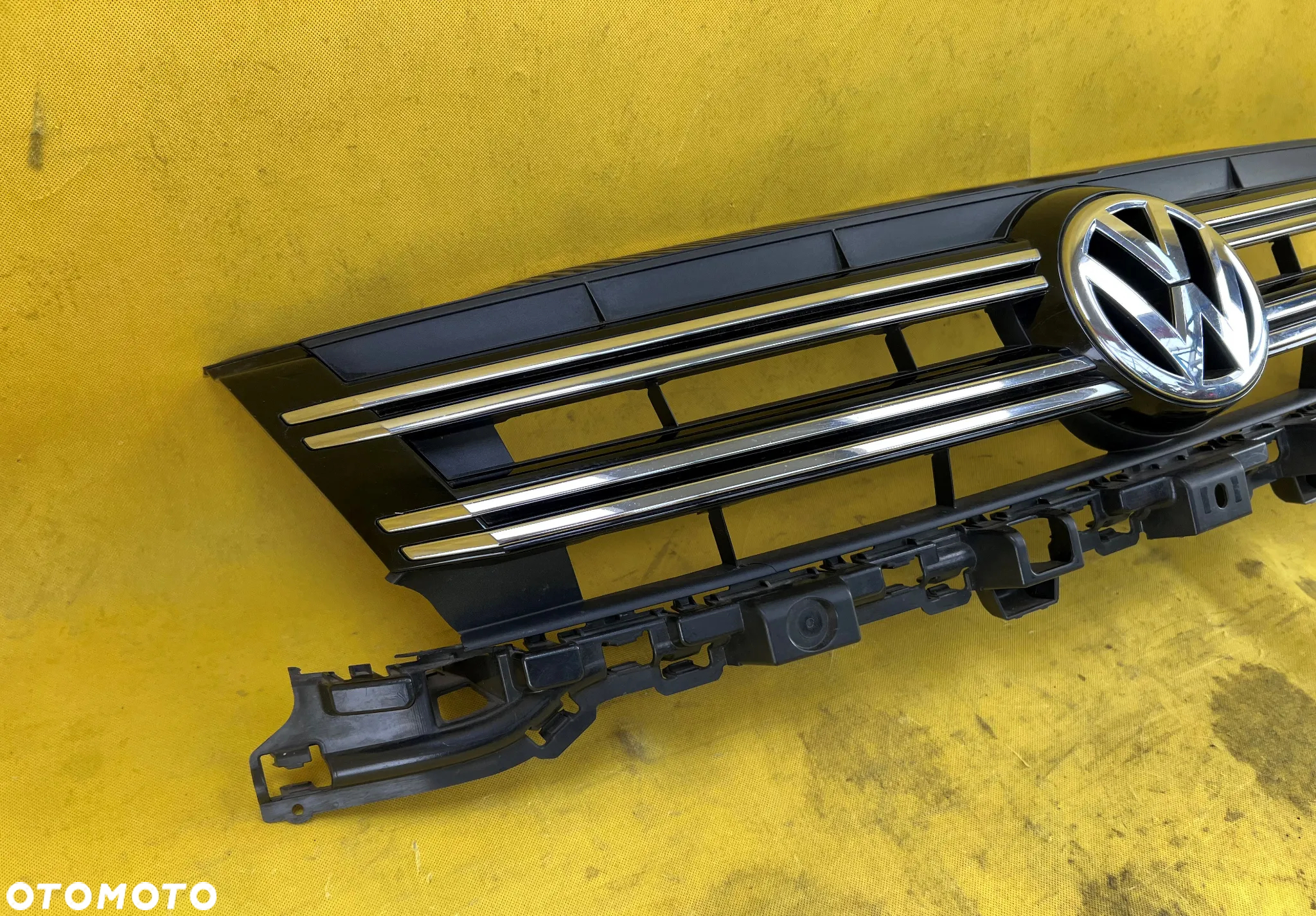 GRILL ATRAPA VW TIGUAN LIFT 5N0853653E ORYGINAŁ - 3