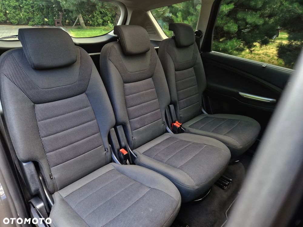 Ford S-Max - 35