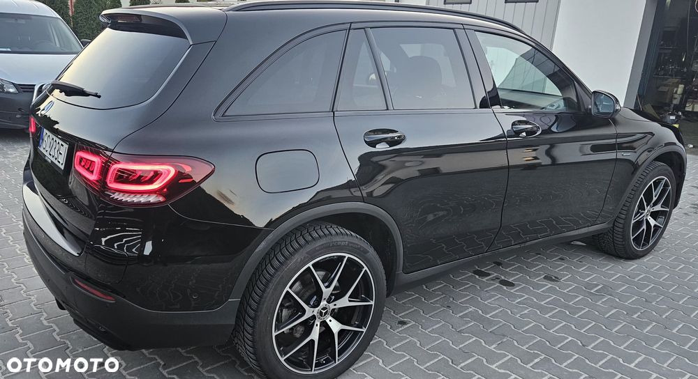 Mercedes-Benz GLC 220 d 4Matic 9G-TRONIC AMG Line - 6