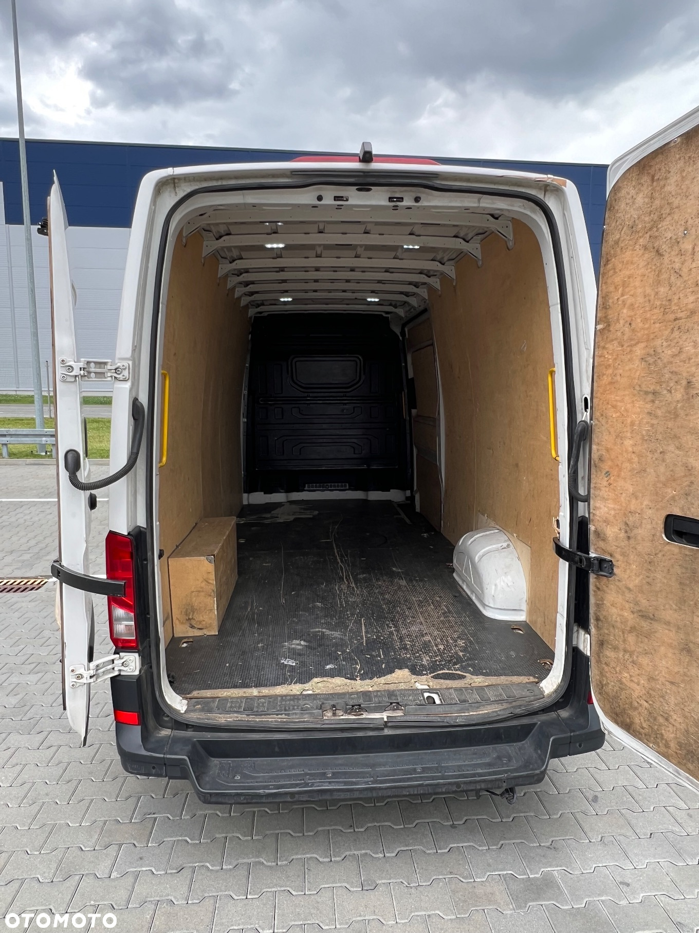 Volkswagen Crafter, Man TGe - 8