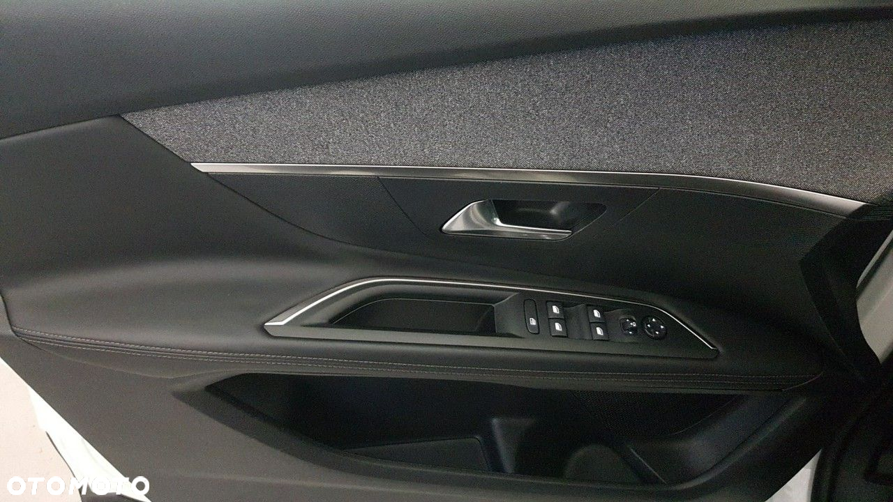 Peugeot 3008 - 24