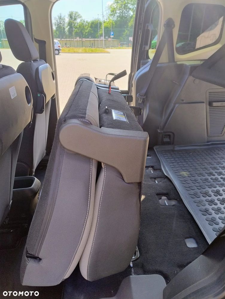 Ford Tourneo Courier 1.5 TDCi Titanium - 9