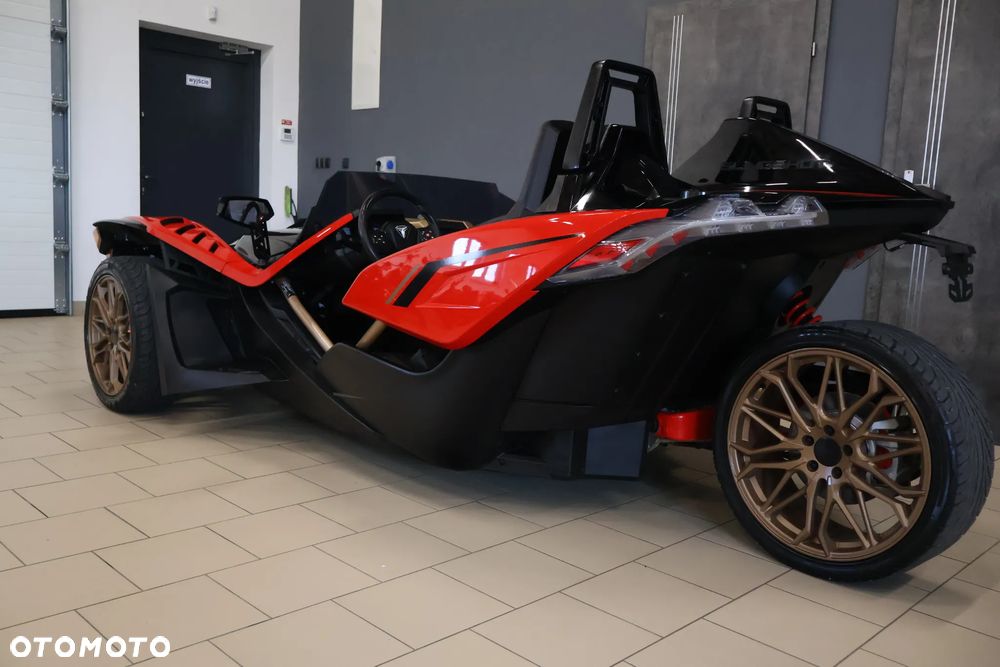Polaris Inny - 33