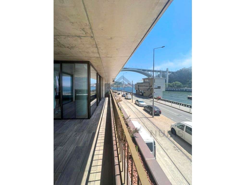 Apartamento T4 com Vista Rio Douro - Lordelo do Ouro, Porto - Grande imagem: 2/30