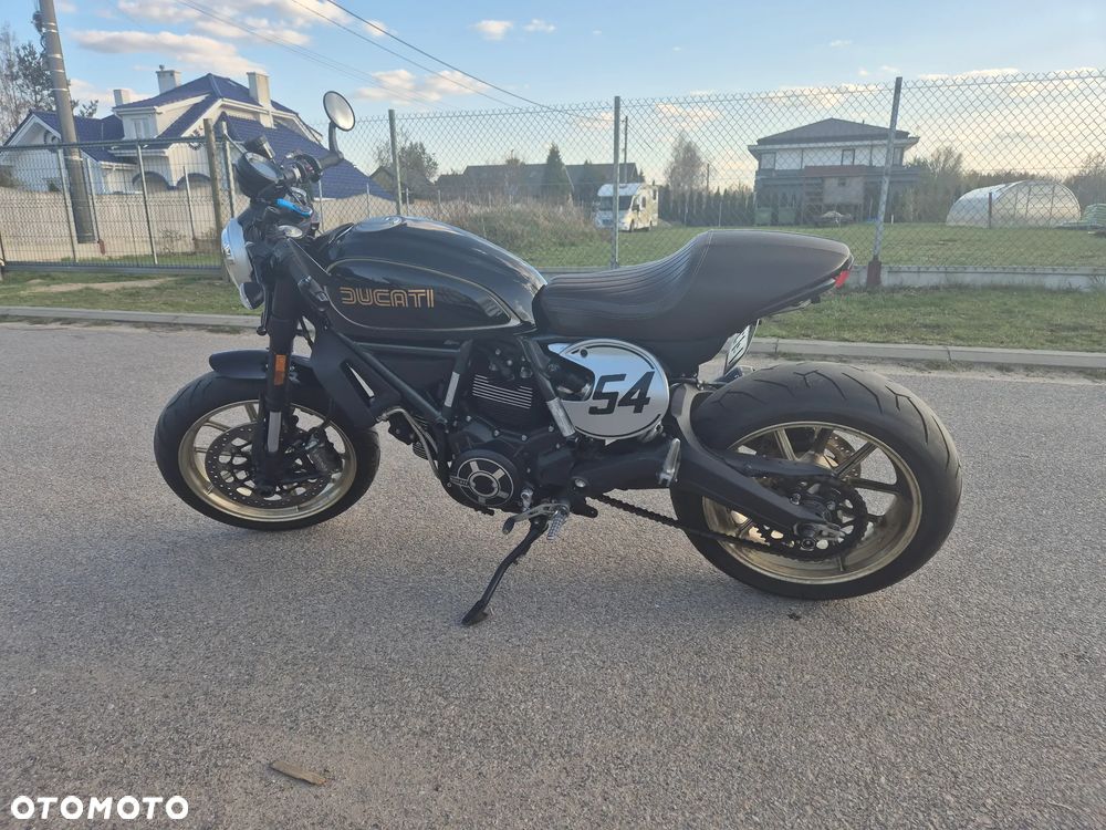 Ducati Scrambler - 9