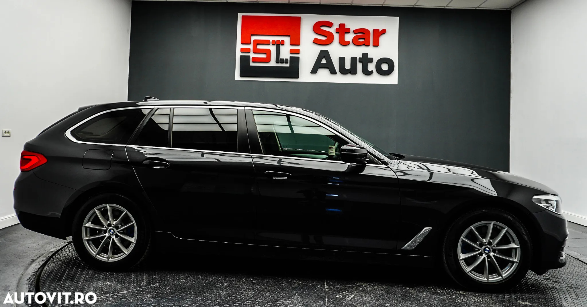 BMW Seria 5 520d AT - 11