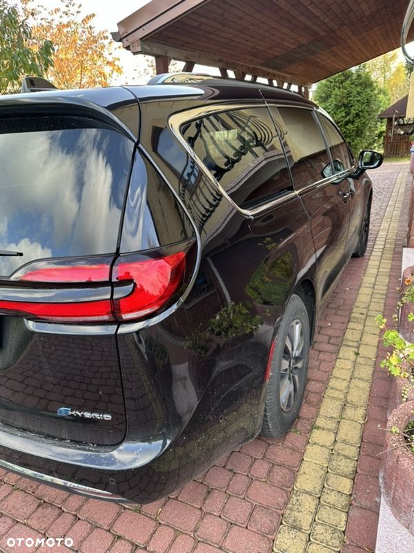 Chrysler Pacifica - 3