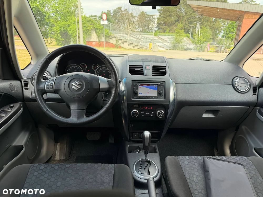 Suzuki SX4 Classic 1.6 VVT Automatik 4x2 Style - 5