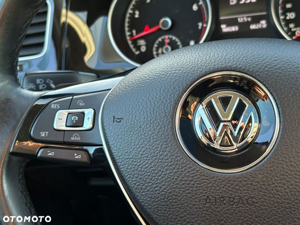 Volkswagen Golf 1.4 TSI BMT Highline - 26