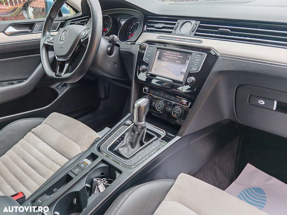Volkswagen Passat 2.0 TDI DSG (BlueMotion Technology) Highline - 20