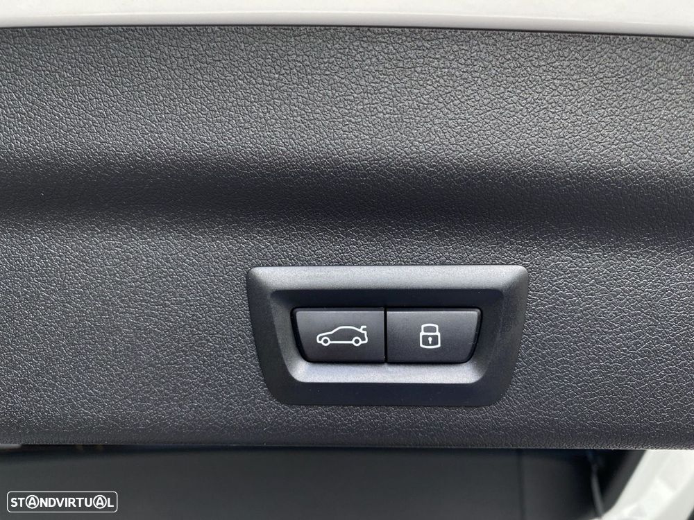 BMW X1 xDrive25e Pack Desportivo M - 21