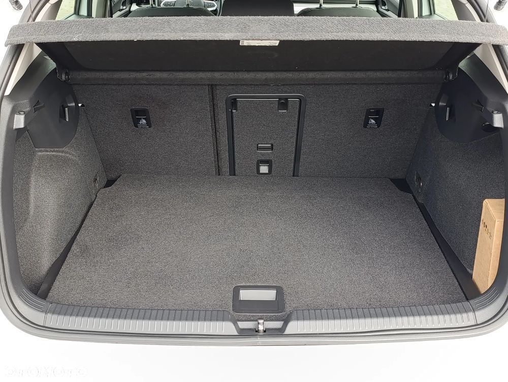 Volkswagen Golf 1.5 TSI Life - 20