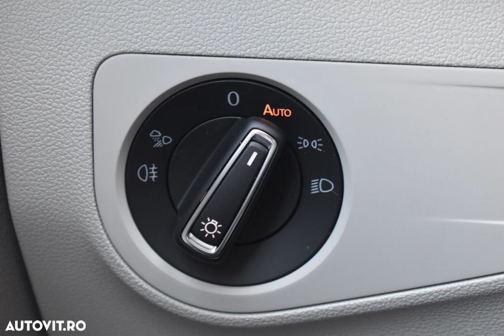 Volkswagen Tiguan 2.0 TDI SCR 4MOTION DSG Elegance - 37