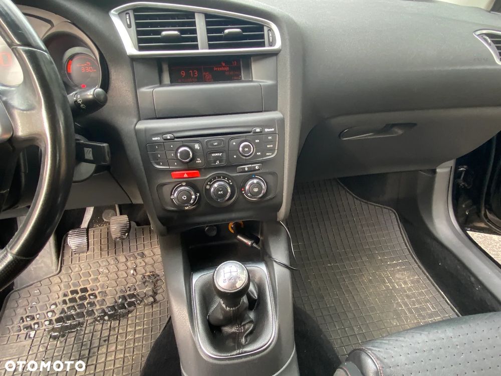 Citroën C4 1.6 HDi Attraction - 11