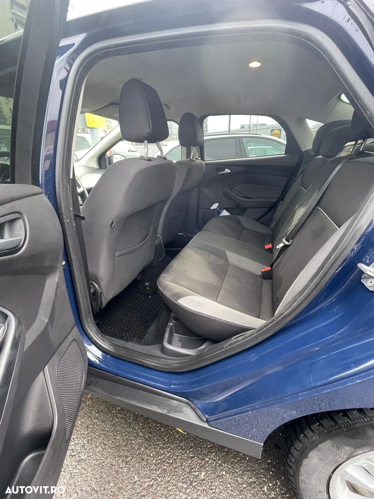 Ford Focus 1.6 TDCi DPF Titanium - 7