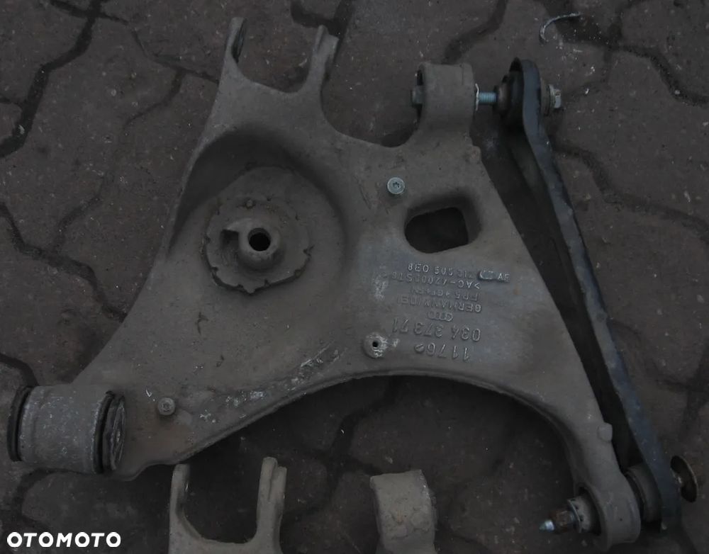 wahacz tył tylny AUDI A4 B6 B7 - 2