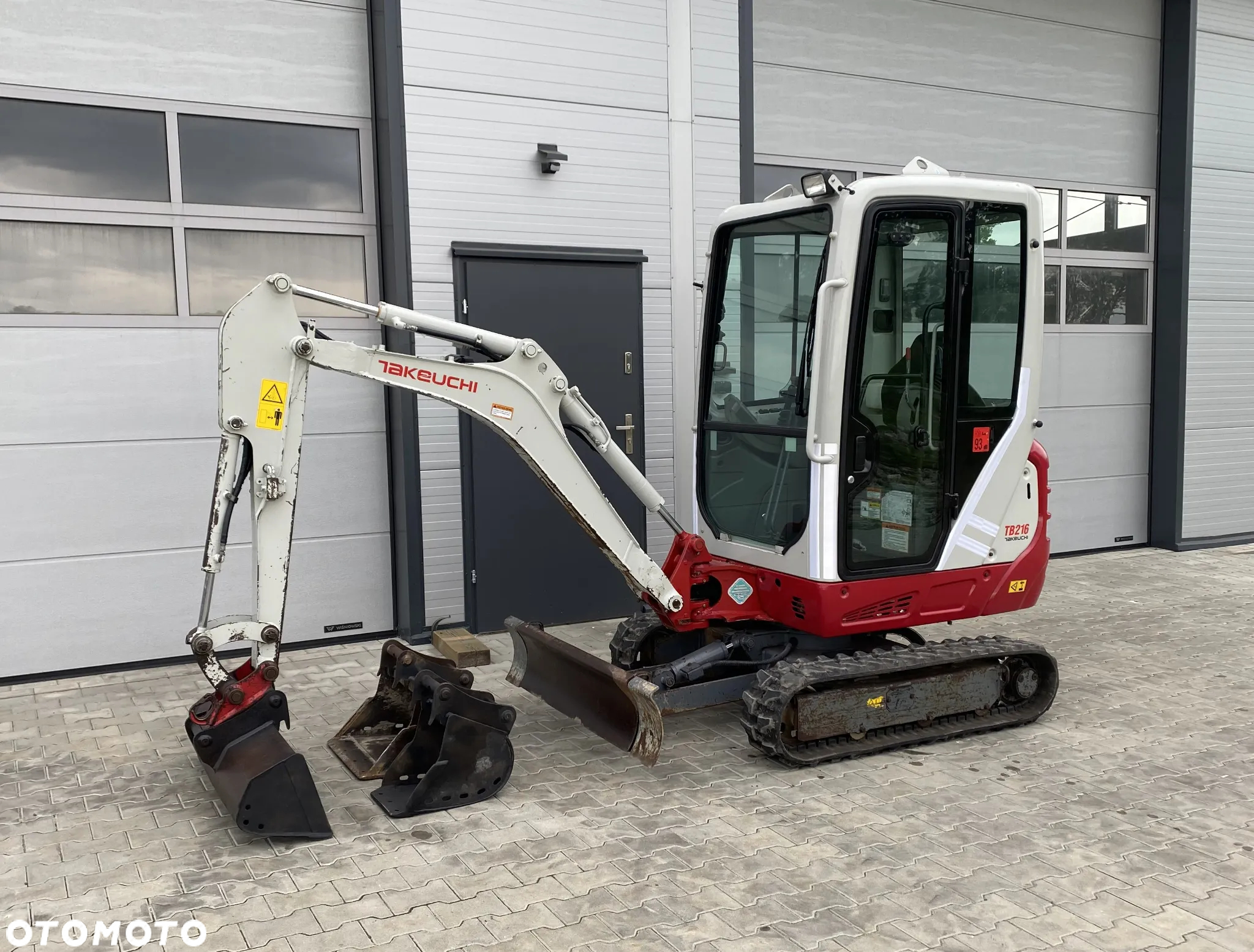 Takeuchi TB216 Minikoparka - 4