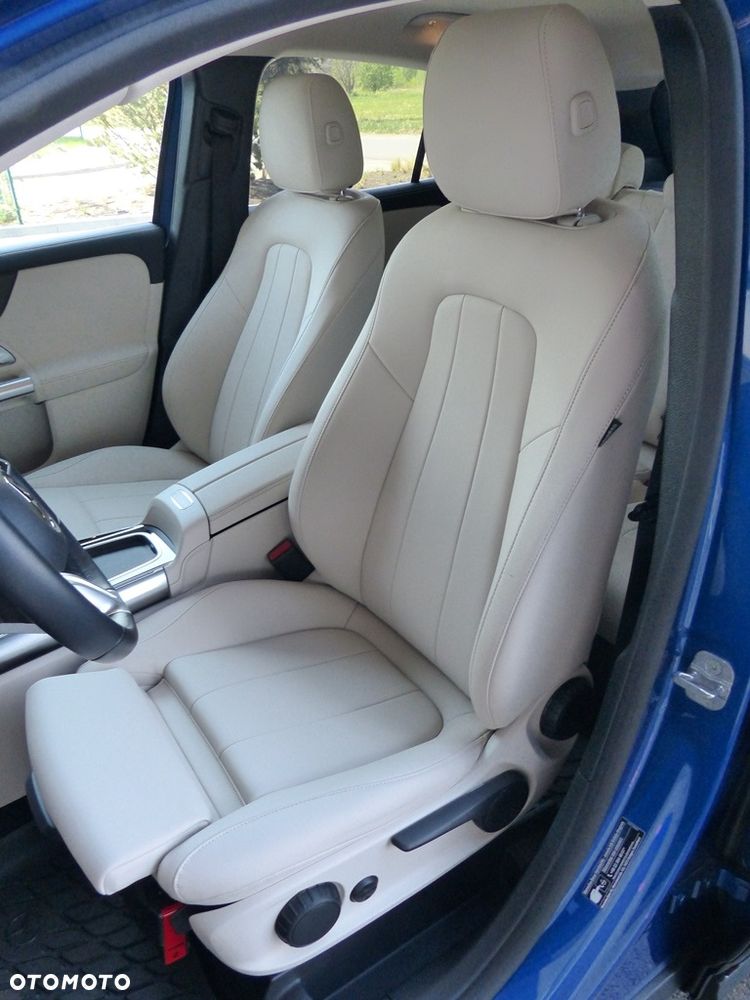 Mercedes-Benz GLA 200 d Progressive 8G-DCT - 13