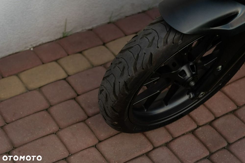 Honda CB - 8
