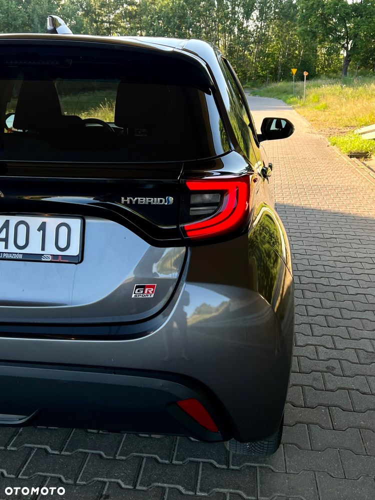 Toyota Yaris Hybrid 1.5 Executive - 10