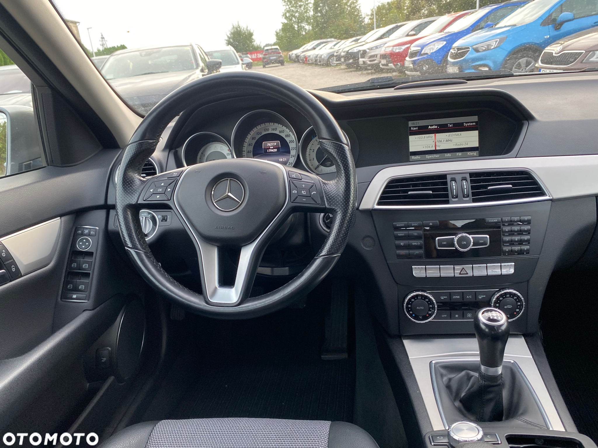 Mercedes-Benz Klasa C 180 (BlueEFFICIENCY) Avantgarde - 30
