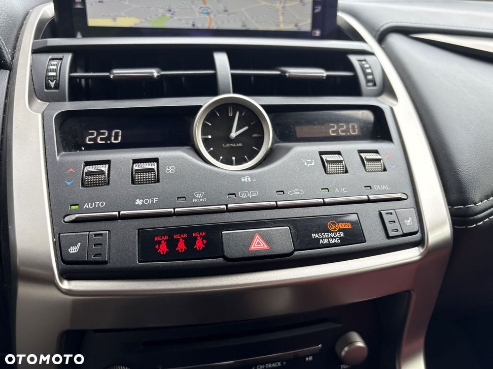Lexus NX 300h F Impression AWD - 21