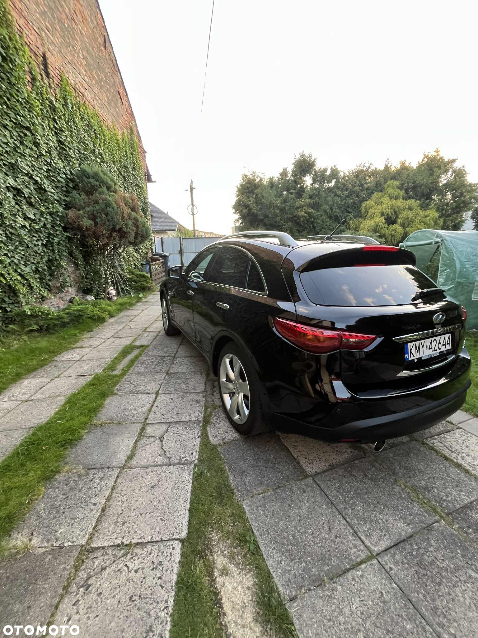 Infiniti FX FX30d S - 3