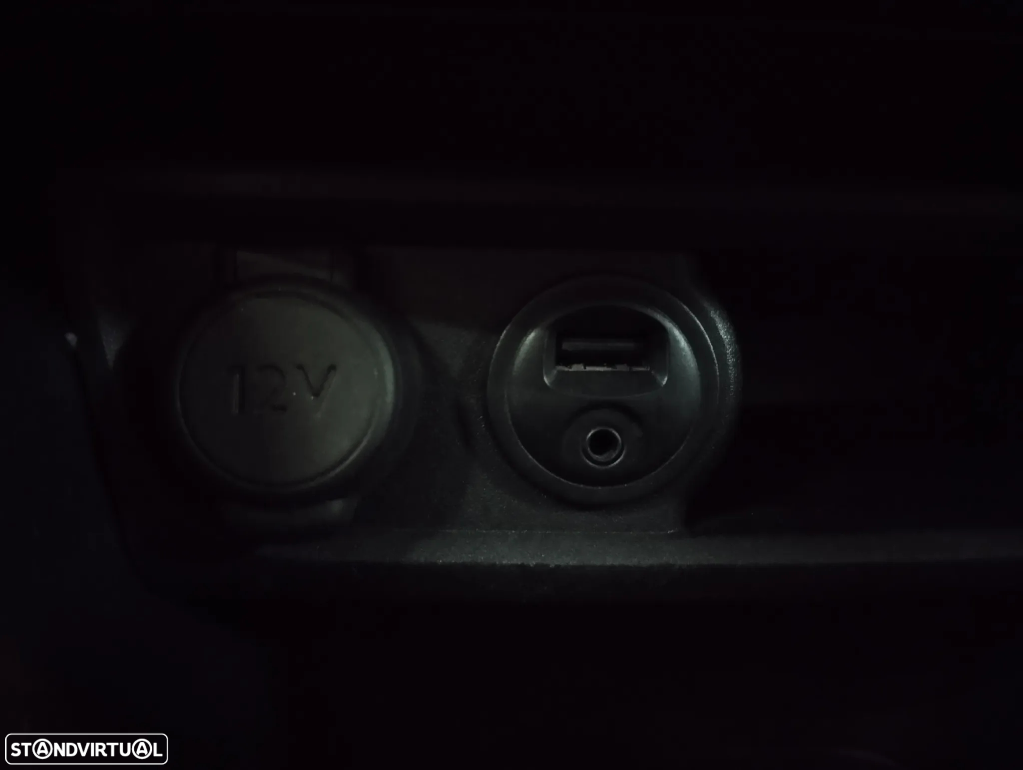 Peugeot 2008 1.4 HDi Active - 26