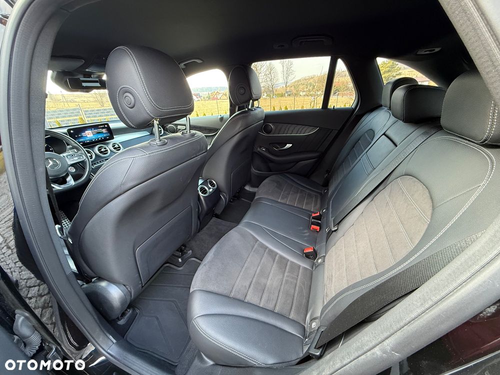 Mercedes-Benz GLC - 31