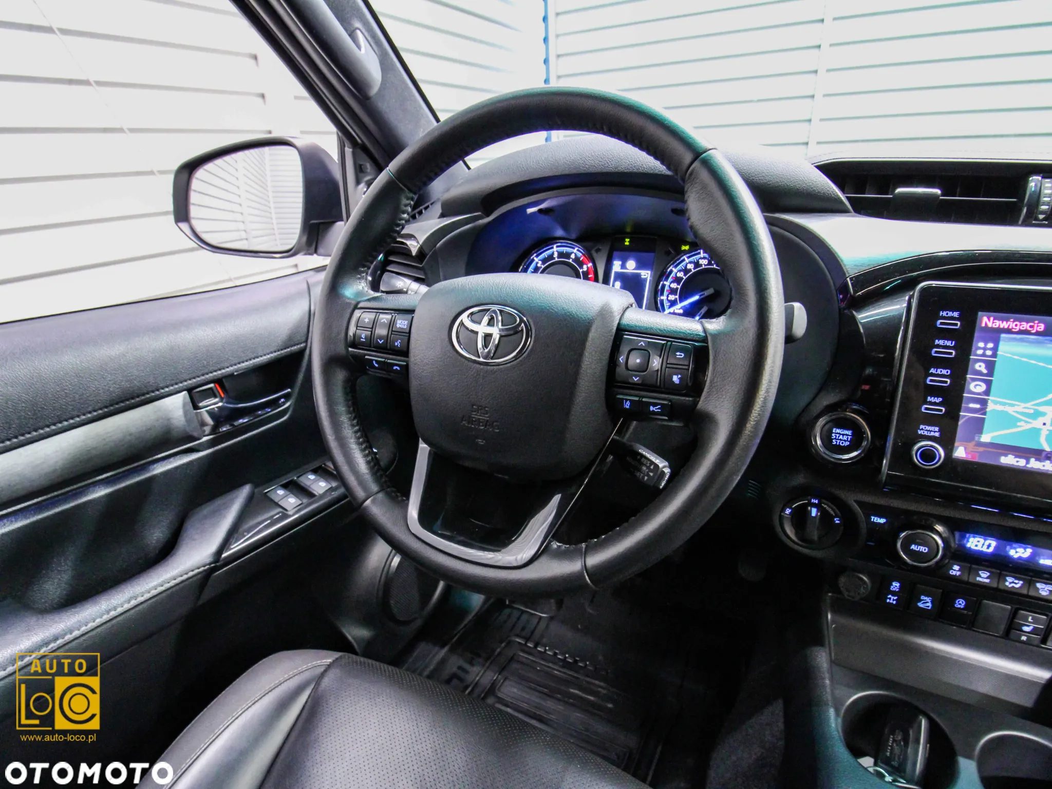 Toyota Hilux 2.8 D-4D Double Cab Invincible 4x4 - 26