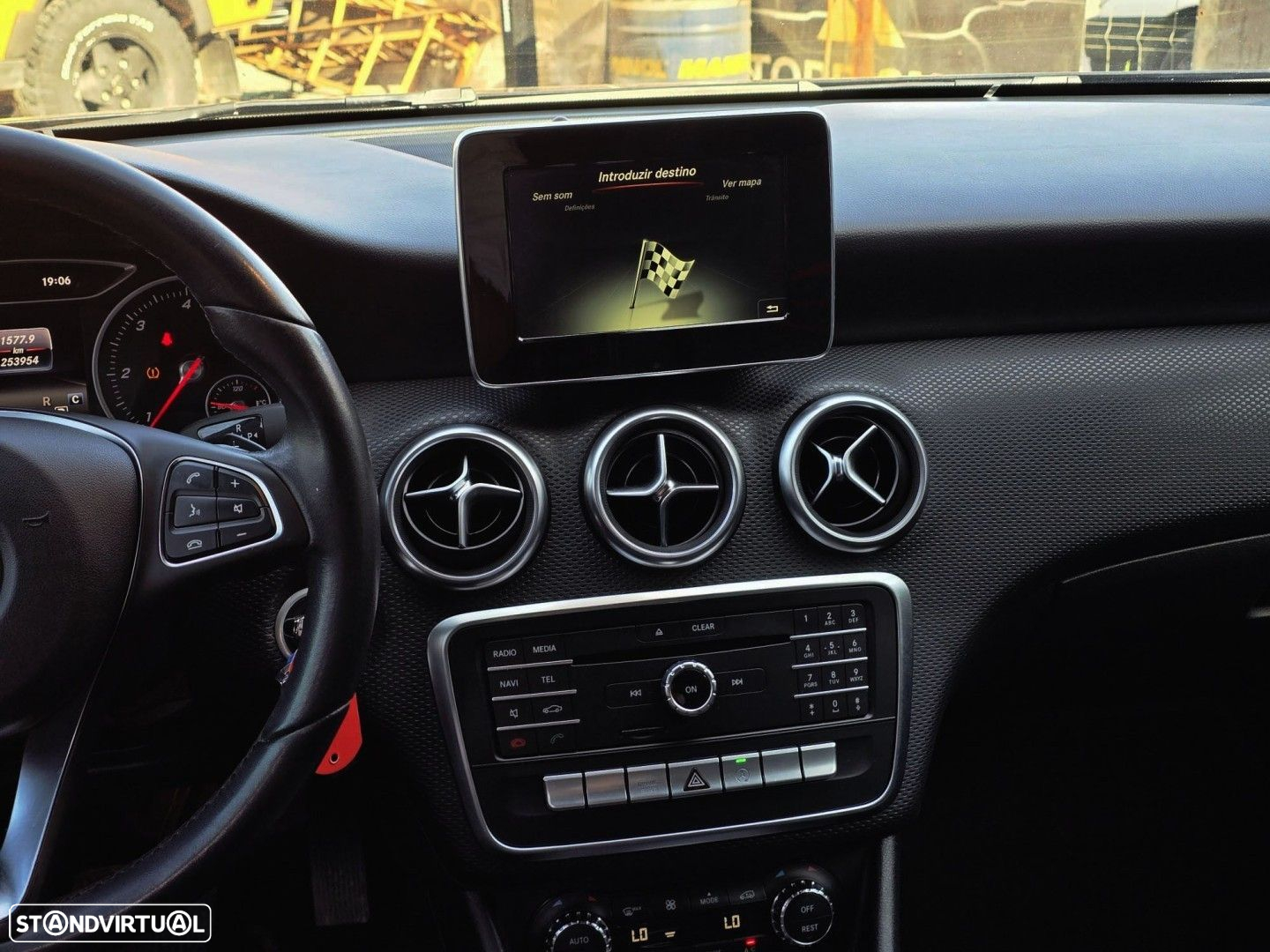 Mercedes-Benz A 180 d Urban Aut. - 12