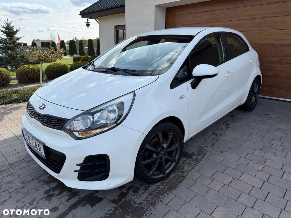 Kia Rio - 1