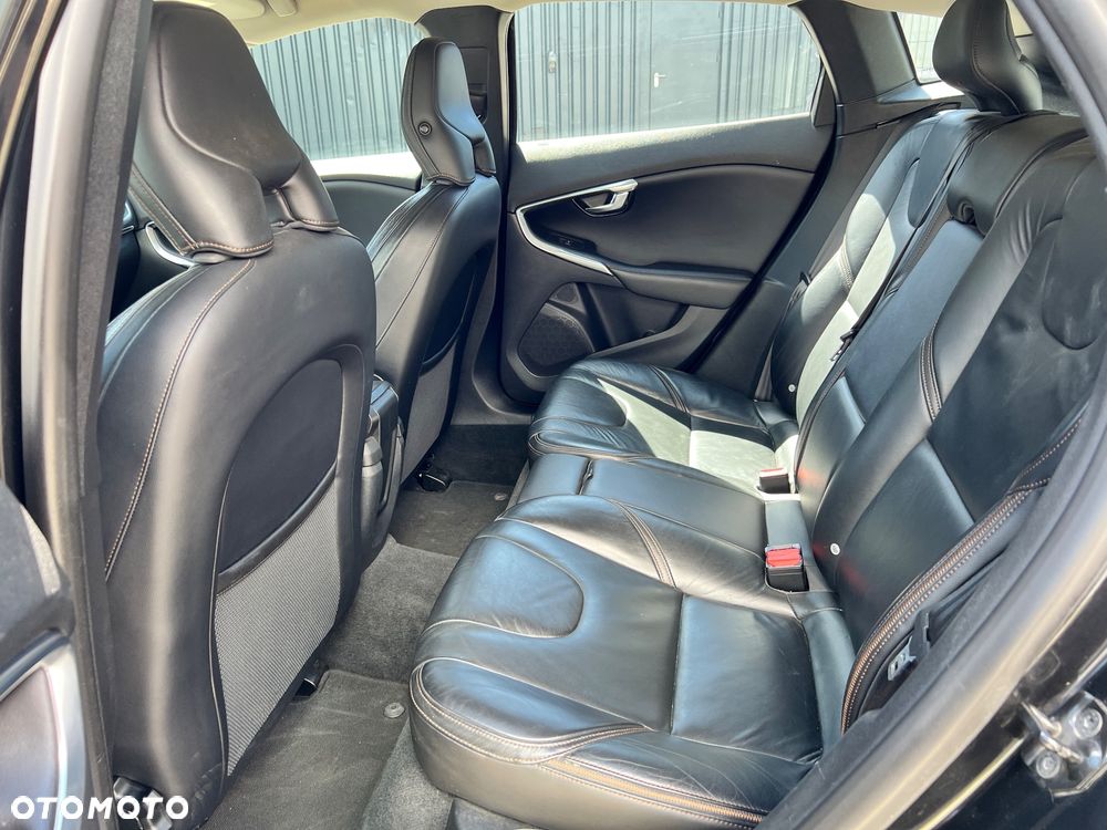 Volvo V40 Cross Country T4 Summum - 12