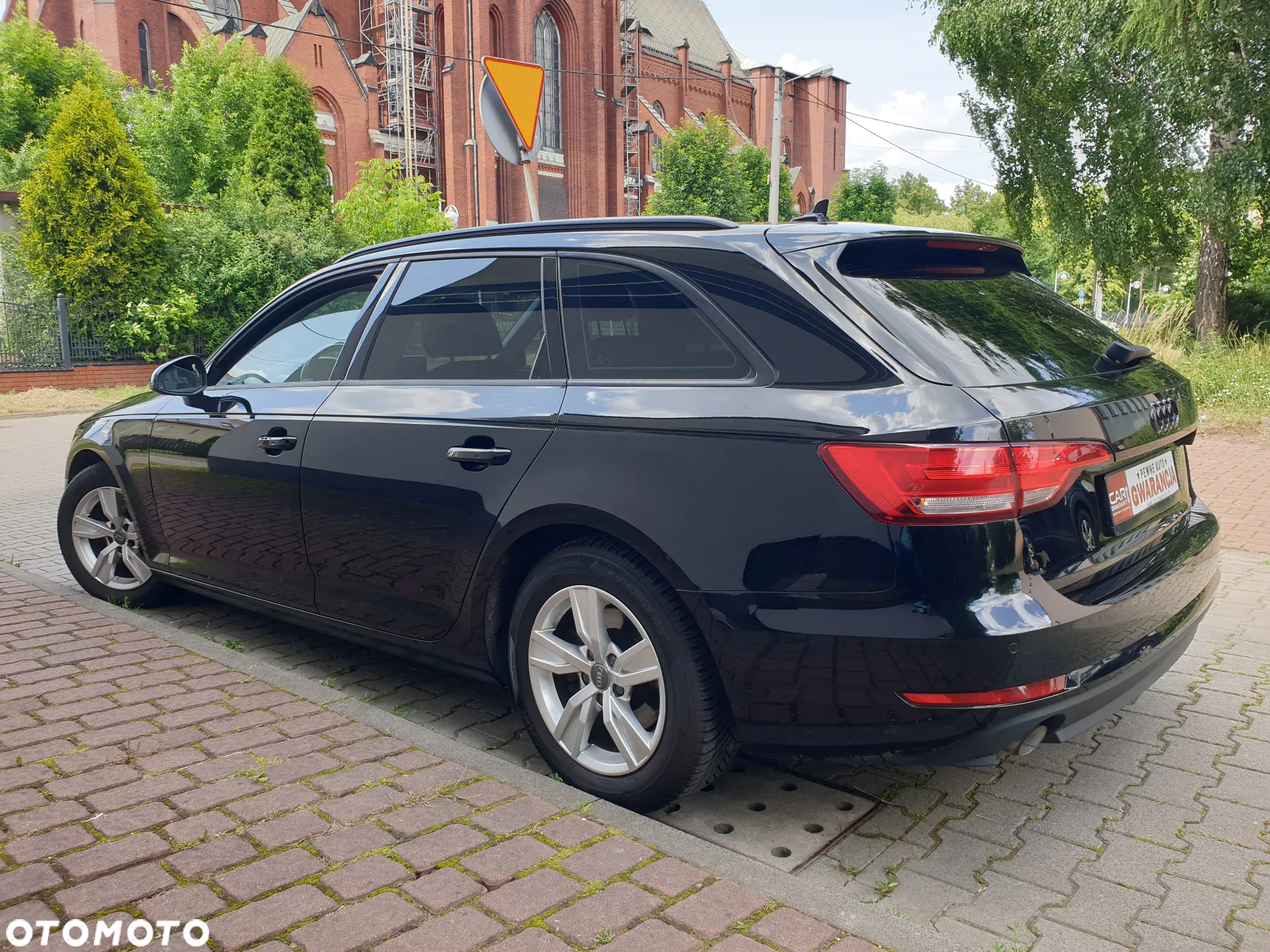 Audi A4 Avant 2.0 TDI ultra - 4