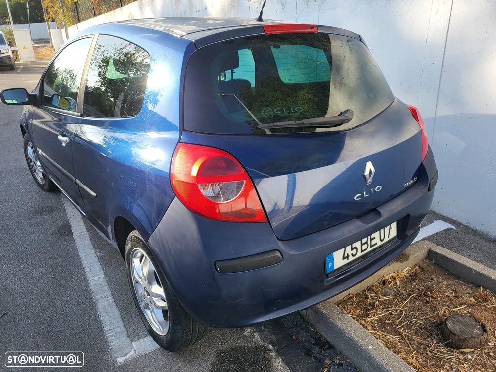 Renault Clio 1.2 16V Luxe - 4