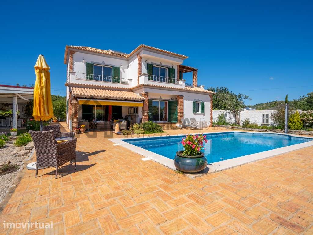 Moradia de qualidade situada a 5mn de Loulé, com 3 quartos e piscina - Grande imagem: 2/60